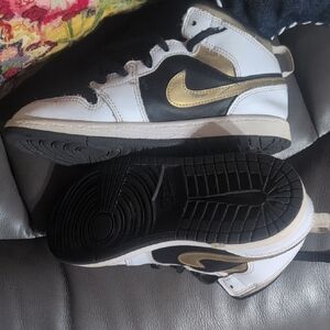 Nike White and Gold Athletic Shoes
